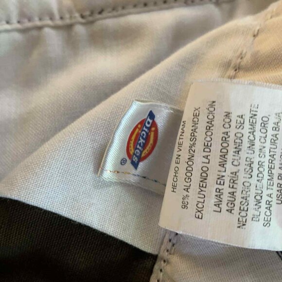 Women's Dickies Skinny Straight-Leg Camo Pants - Sz.12 - Picture 4 of 4